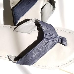 Hugo boss flip flops